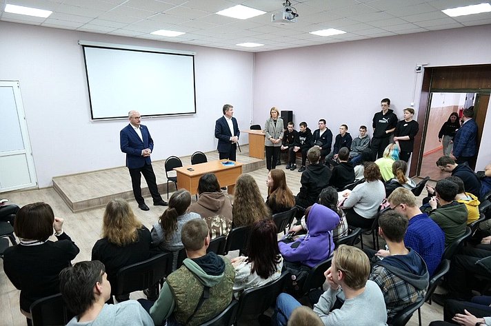 Олег Цепкин в Челябинской области провел ряд встреч