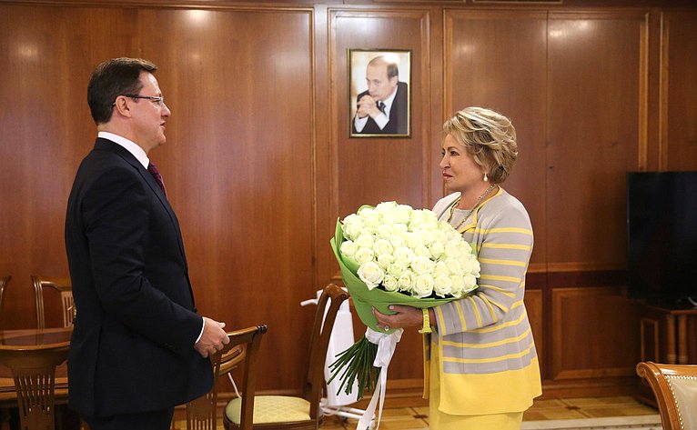 Встреча Председателя СФ Валентины Матвиенко с губернатором Самарской области Дмитрием Азаровым