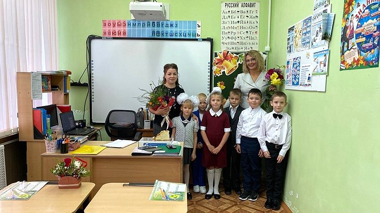 Наталия Косихина в День знаний посетила школы в Первомайском муниципальном районе Ярославской области