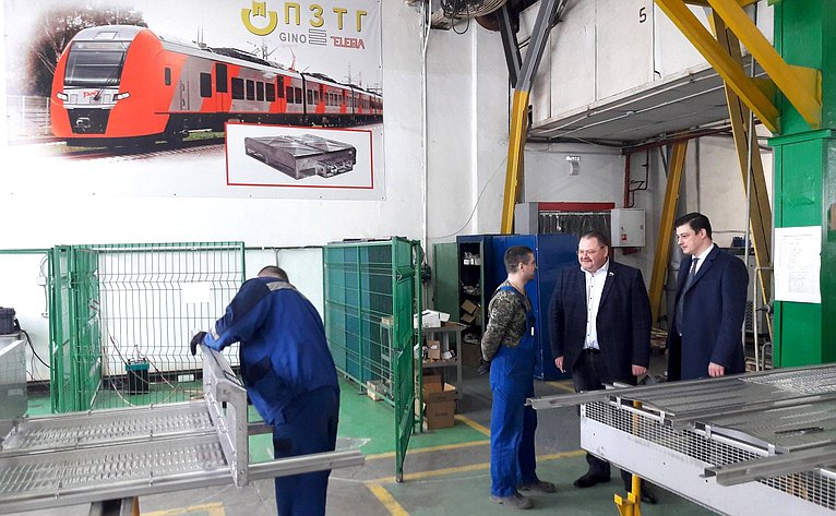 Олег Мельниченко посетил Пензенский завод точных приборов