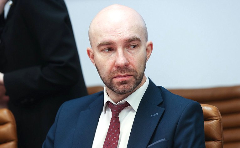 Совещание Комитета Совета Федерации по федеративному устройству, региональной политике, местному самоуправлению и делам Севера совместно с Министерством РФ по развитию Дальнего Востока и Арктики