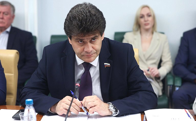 Александр Высокинский