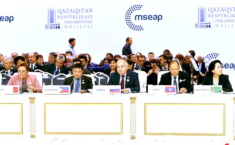 Ильяс Умаханов принял участие в IV Совещании спикеров парламентов стран Евразии в г. Нур-Султан (Республика Казахстан)