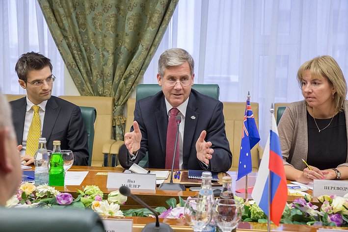 Встреча И. Умаханова с Послом Австралии в РФ П. Майлером