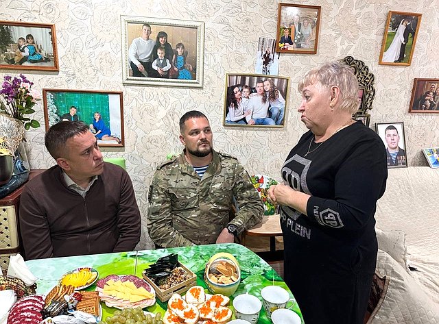 Айрат Гибатдинов поздравил ульяновцев с Днем пожилого человека