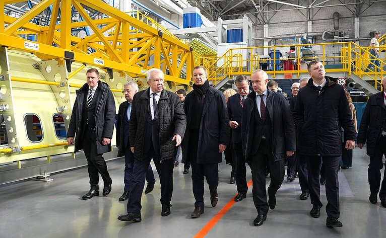 Сенаторы осмотрели цеха Иркутского авиационного завода – Филиала ПАО «Яковлев» и приняли участие в совещании «Перспективы развития гражданской авиации»