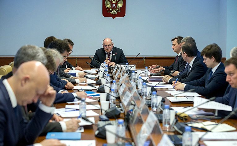 «Круглый стол» комитета СФ по экономической политике