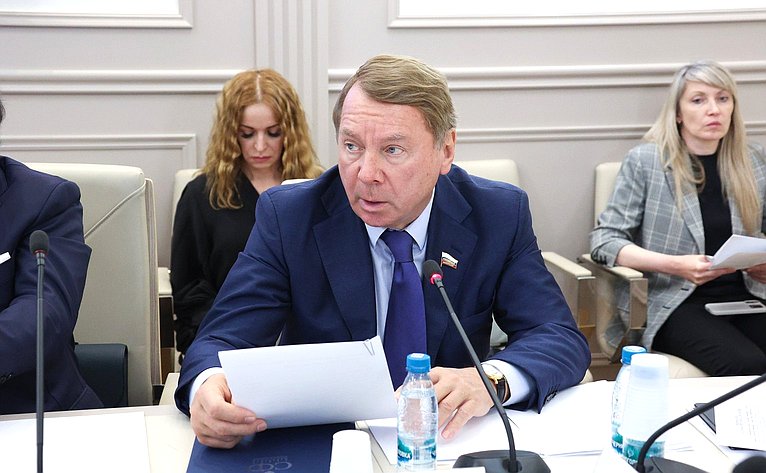 Владимир Кожин