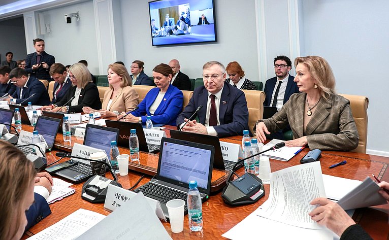 Расширенное заседание Комитета СФ по социальной политике (в рамках Дней Чукотского автономного округа в Совете Федерации)