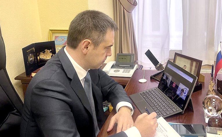 Мурат Хапсироков провел прием граждан 4 декабря по видеоконференцсвязи