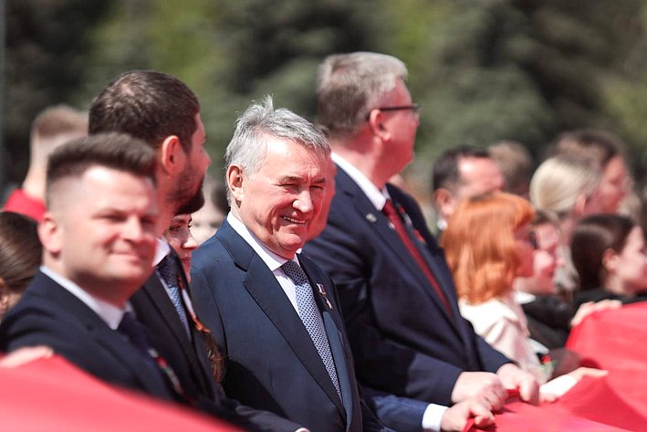Юрий Воробьев поприветствовал участников экспедиции «Непокоренные» в Бресте