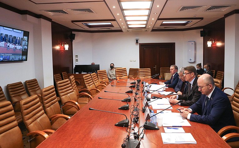 «Круглый стол» Комитета СФ по федеративному устройству, региональной политике, МСУ и делам Севера