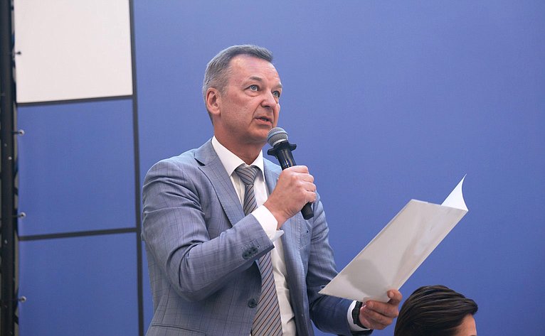 Андрей Яцкин