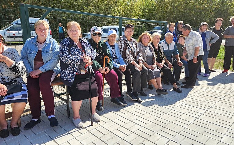 Игорь Мурог принял участие в торжественном открытии нового фельдшерско-акушерского пункта в селе Турово Ряжского округа