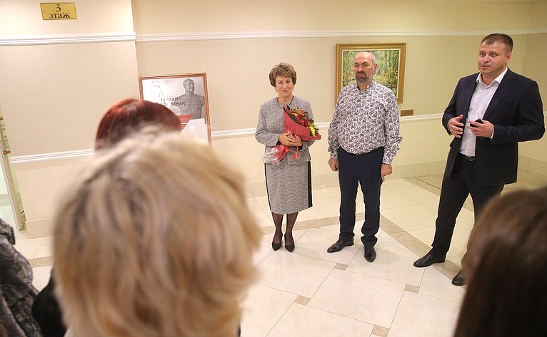 В Совете Федерации открылась выставка скульптур и картин «Защитникам русской земли»