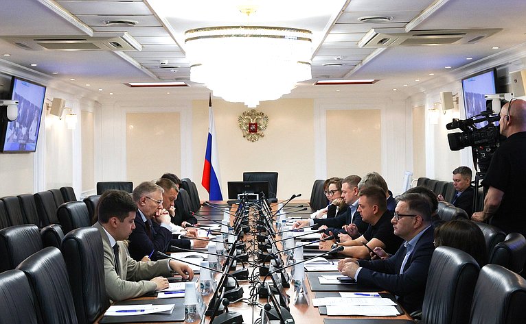 Круглый стол Комитета СФ по социальной политике на тему «Вопросы профессиональной самореализации молодых граждан России: современные вызовы и перспективы»