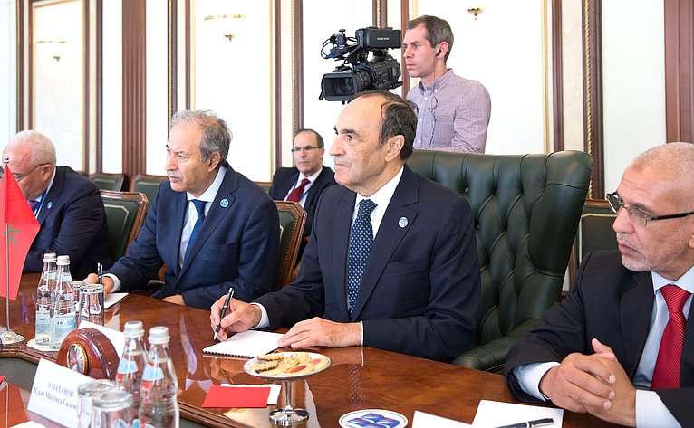 Встреча И. Умаханова с Председателем Палаты представителей Парламента Королевства Марокко Хабибом Аль-Малики