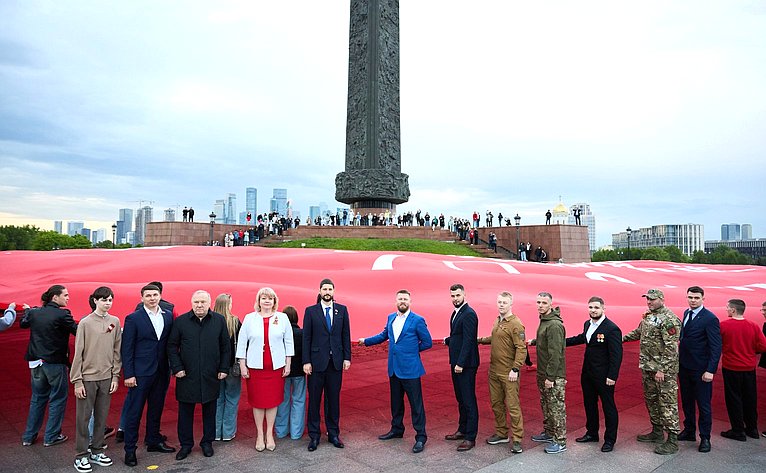 В Москве в Музее Победы на Поклонной горе состоялось мероприятие, посвященное вопросам сохранения исторической памяти в рамках программы экспедиции «Непокоренные»