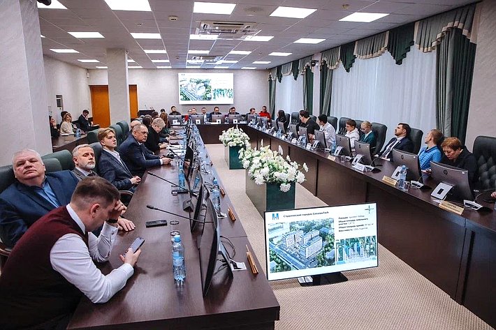Андрей Хапочкин принял участие в открытии весенней сессии регионального парламента