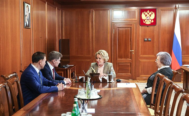 Валентина Матвиенко провела встречу с руководством Приморского края