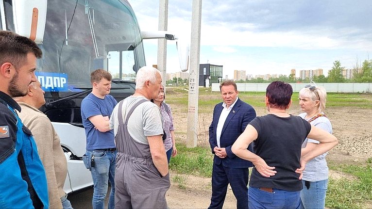 Елена Афанасьева продолжает организовывать встречи с оренбуржцами, пострадавшими от паводка, и оказывать необходимую помощь