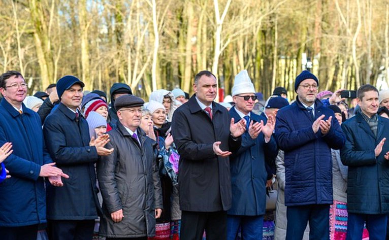 Константин Косачев и Сергей Мартынов приняли в регионе участие в торжествах, посвященных Дню народного единства и Дню Республики Марий Эл