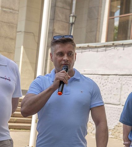 Юрий Архаров принял участие в акции «10000 шагов вместе против наркотиков!»