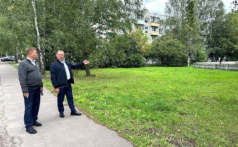 Игорь Мурог в рамках парламентского контроля посетил с рабочим визитом Александро-Невский район и Ряжский округ