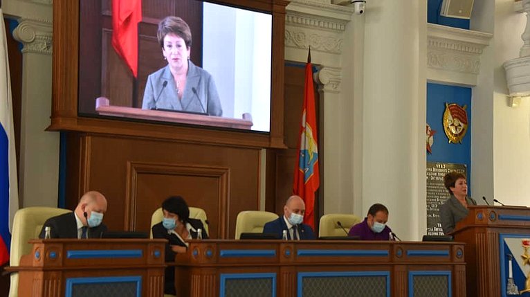 Екатерина Алтабаева и Сергей Колбин приняли участие в депутатских слушаниях по вопросу реконструкции Матросского бульвара в Севастополе