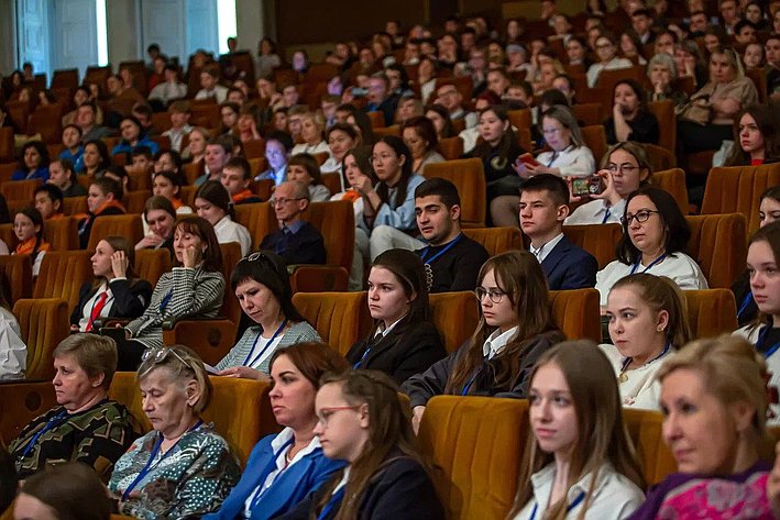 Александр Русаков принял участие в торжественном открытии Всероссийских юношеских чтений имени Вернадского