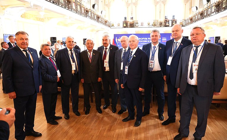Встреча Председателя СФ Валентины Матвиенко и Председателя Совета Республики Национального собрания Республики Беларусь Натальи Кочановой с руководителями органов государственной власти субъектов Российской Федерации и регионов Республики Беларусь