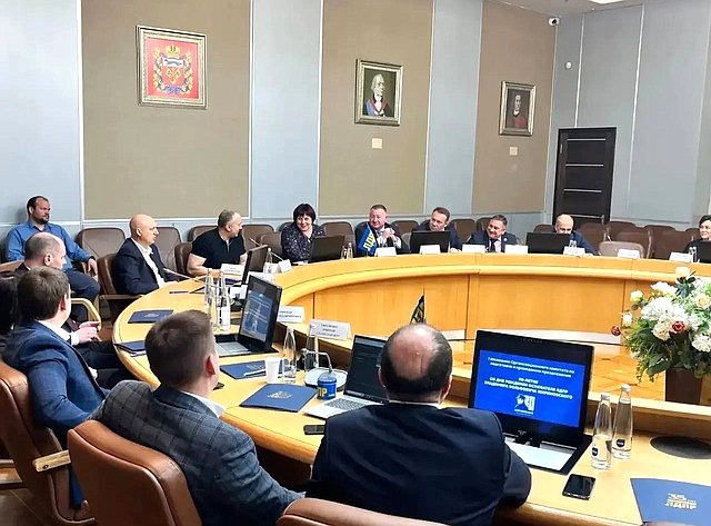 В День работника культуры Елена Афанасьева передала в дар главной библиотеке Оренбуржья книги «Наш Жириновский: Гражданин. Политик. Человек»