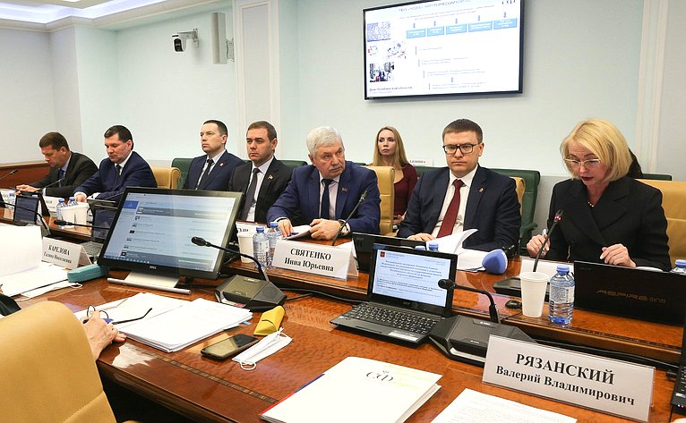 Расширенное заседание Комитета СФ по социальной политике