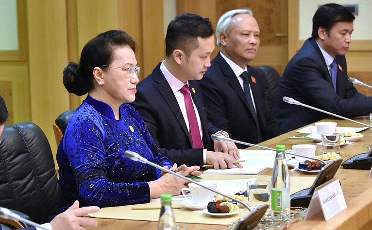Встреча с членами делегации Национального собрания Вьетнама