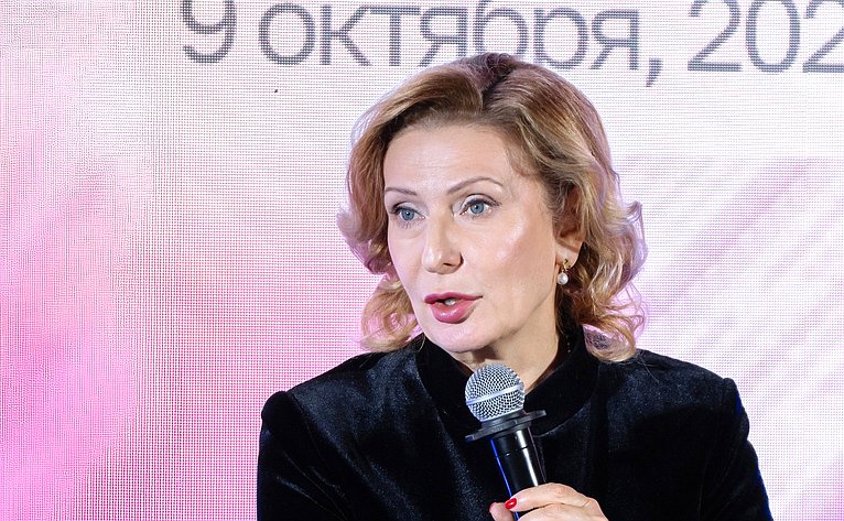 Инна Святенко