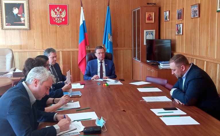 Сергей Рябухин в ходе поездки в регион обсудил с руководством Ульяновской области меры по стабилизации экономической ситуации