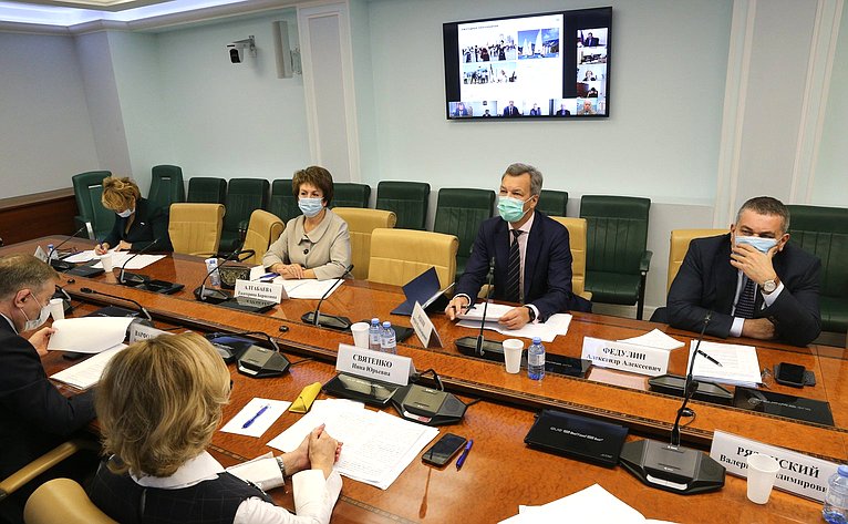«Круглый стол» Комитета СФ по социальной политике (совместно с Экспертным советом по туризму при Комитете СФ по социальной политике)