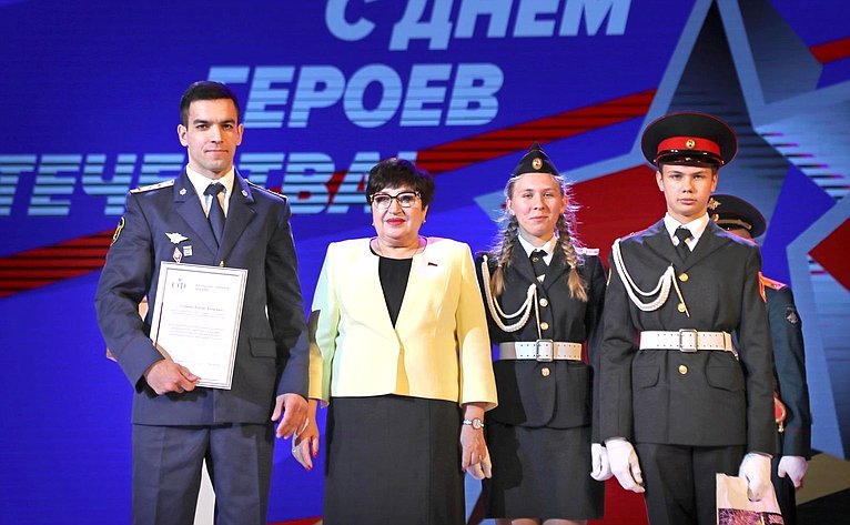 Во Владимирской области Ольга Хохлова приняла участие в патриотических мероприятиях