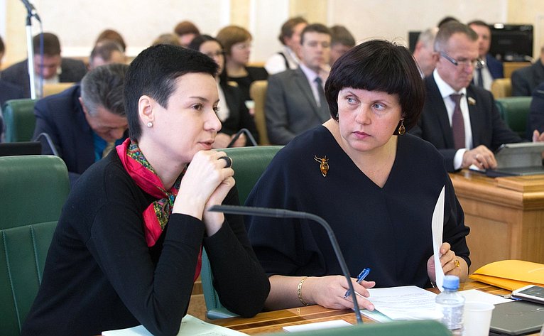Ирина Рукавишникова и Елена Афанасьева