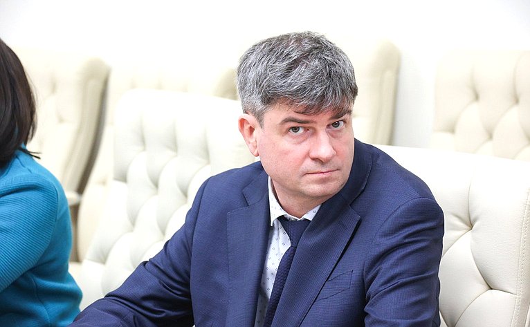 Заместитель Председателя СФ Юрий Воробьев провел совещание по подготовке и проведению российско — белорусского патриотического проекта «Непокорённые»