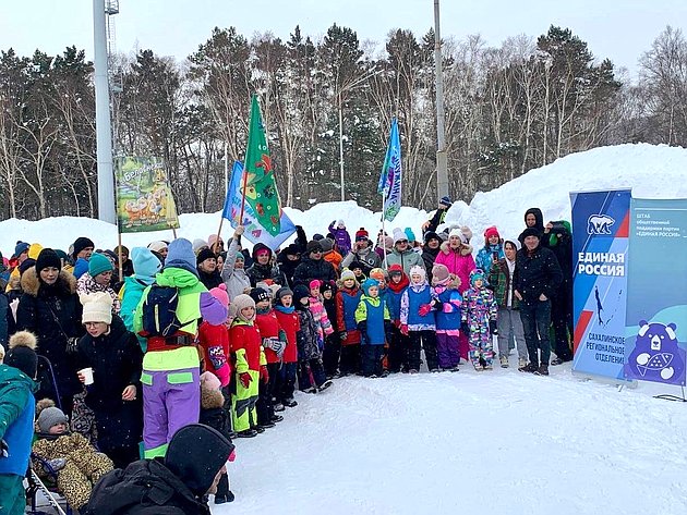 Андрей Хапочкин открыл соревнования «Хоккей в валенках»