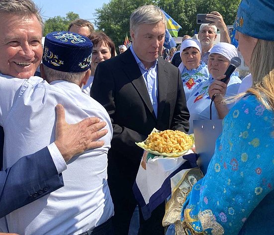 Сергей Рябухин в ходе поездки в Ульяновскую область принял участие в праздновании татарского национального праздника Сабантуй