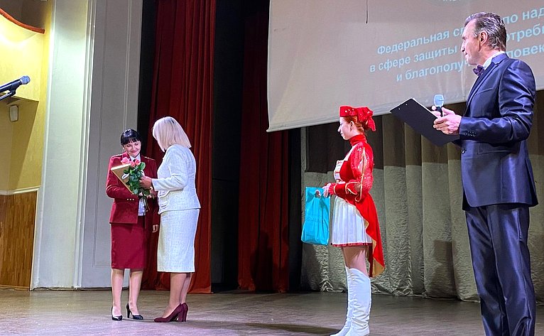 Наталия Косихина приняла участие в торжественном мероприятии, посвященном 100-летию Государственной санитарно-эпидемиологической службы России