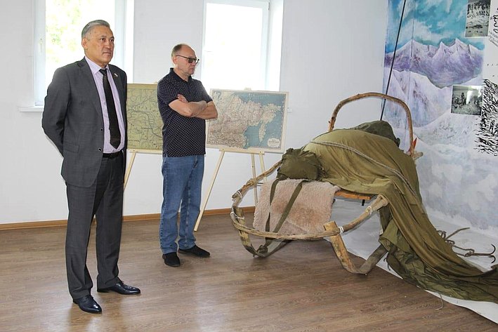 Юрий Валяев посетил Общественный военно-патриотический музей в селе Птичник Биробиджанского района