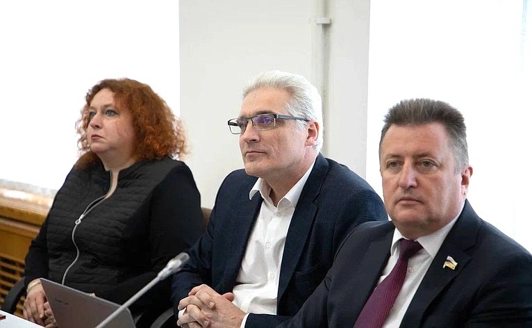 Юрий Воробьев выступил на сессии Законодательного Собрания Вологодской области с отчетом о своей деятельности за 2024 г
