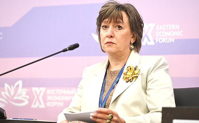 Сессия «Национальная модель: улучшение делового климата России и инвестиционное развитие регионов Дальнего Востока». X Восточный экономический форум