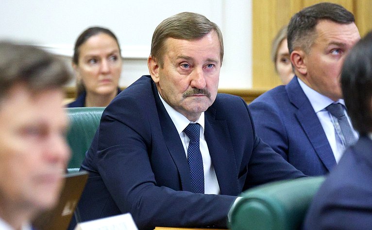 Заседание Комитета Совета Федерации по конституционному законодательству и государственному строительству