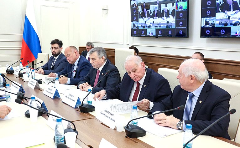 Круглый стол Комитета Совета Федерации по аграрно-продовольственной политике и природопользованию «Проблемы и перспективы развития мелиоративного комплекса Российской Федерации: законодательный аспект»