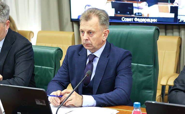 Заседание Комиссии Совета Федерации по защите государственного суверенитета и предотвращению вмешательства во внутренние дела Российской Федерации