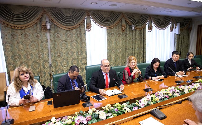 Встреча А. Пушкова с представителями СМИ